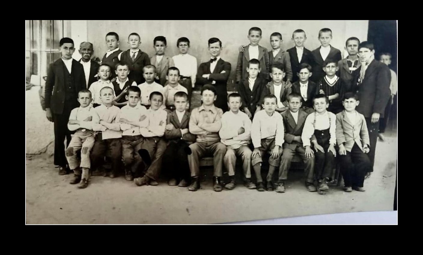 My great-grandfather with his students